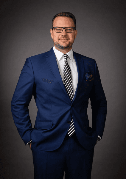 Zdjęcie portretowe Krzysztof Koźmiński, prof. UW